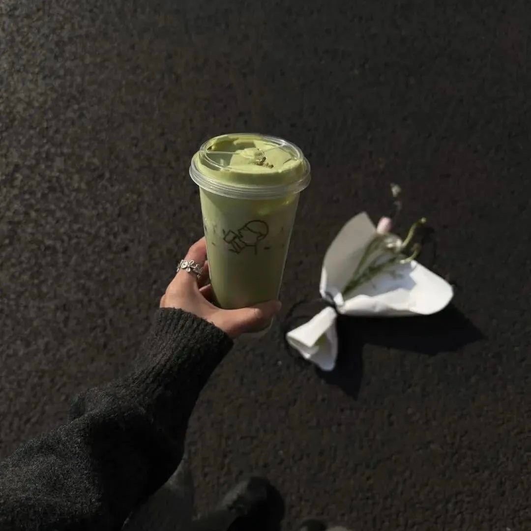 ⏰ ⁾⁾ 𝒈𝒆𝒕 𝒖𝒑 𝒆𝒂𝒓𝒍𝒚人生不过三万天，打工一天又