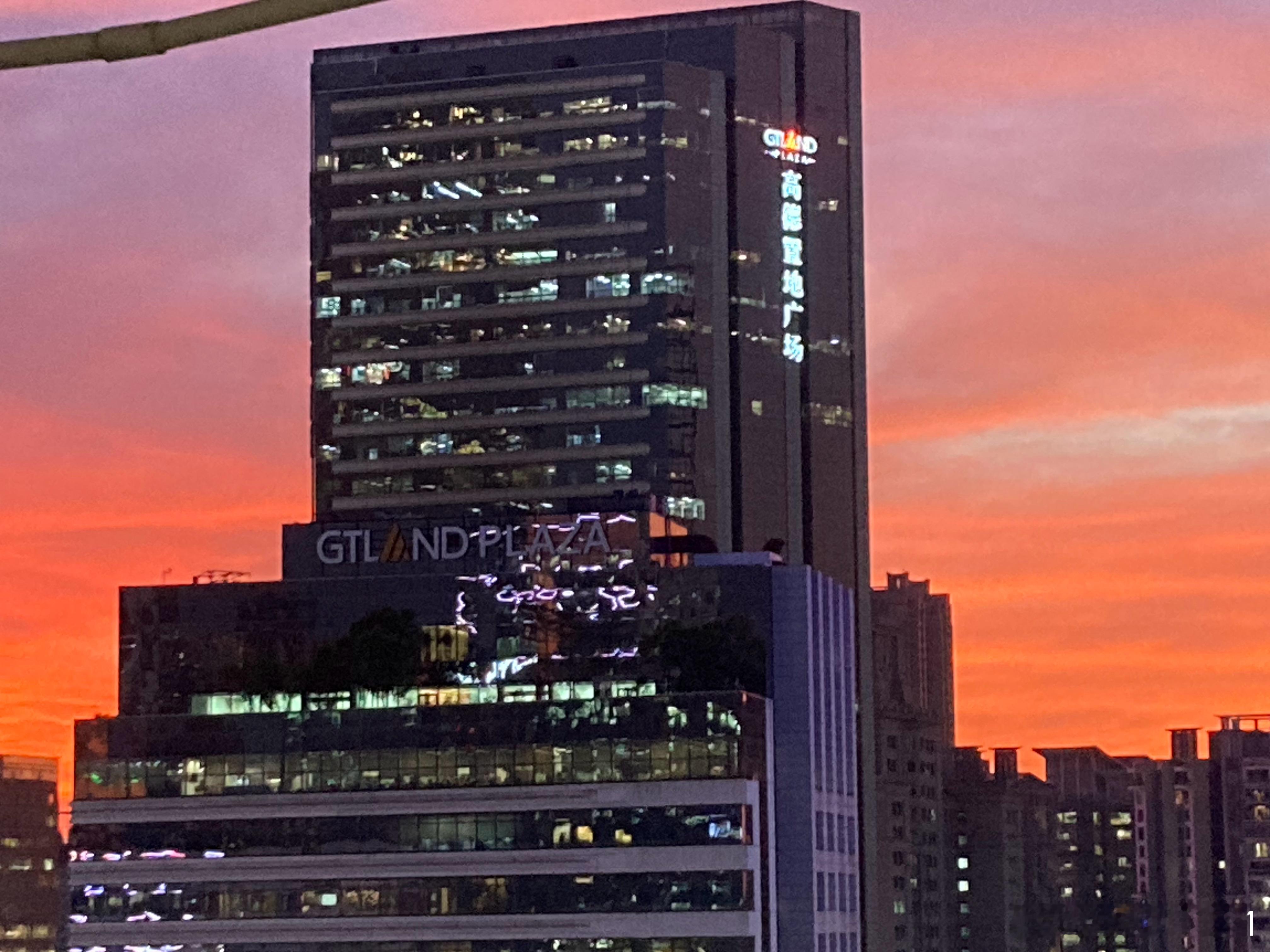 股票基金etf大赛 夕阳无限美，霞光映可期我在人间贩卖黄昏风景摄影