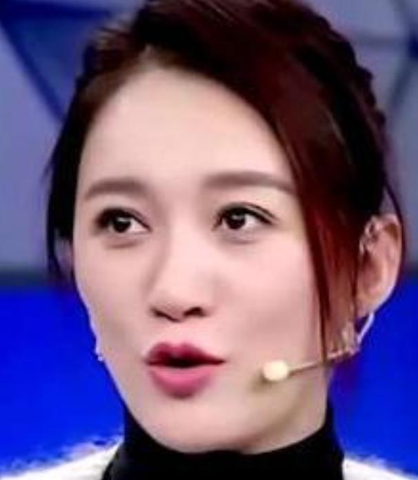 “李小冉是懂00后的”，源自她在综艺中与00后嘉宾相处时的出色表现，展现出对00