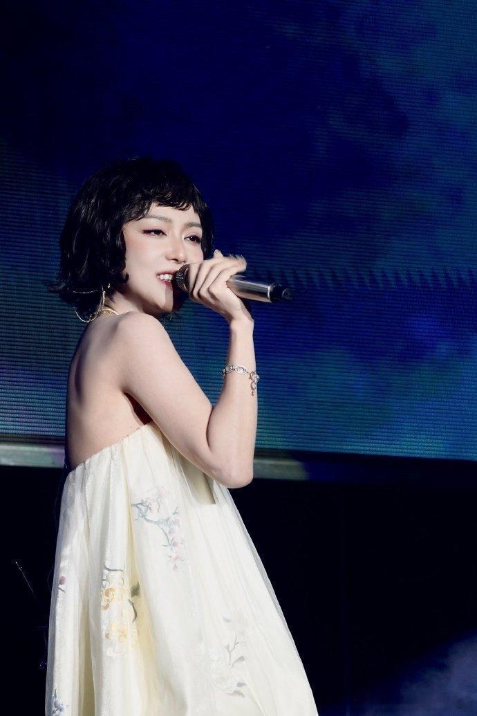 以歌声庆贺生辰，薛凯琪官宣三首新曲，这个生日月被她的音乐填满薛凯琪生日官宣三首新