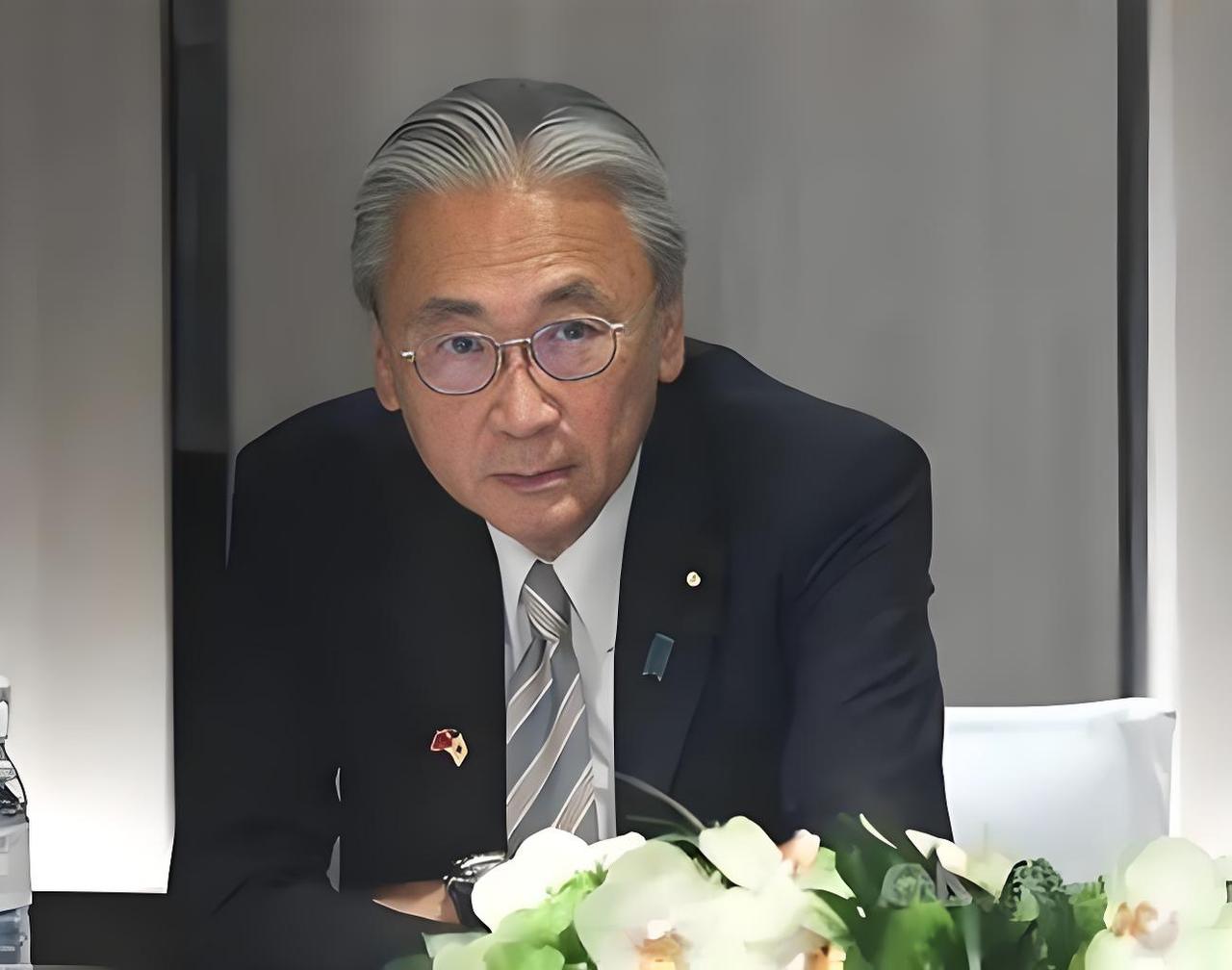 被中国制裁后，他会遇到什么？

古屋圭司可能有点懵，咱们一纸制裁令下来，他的日子