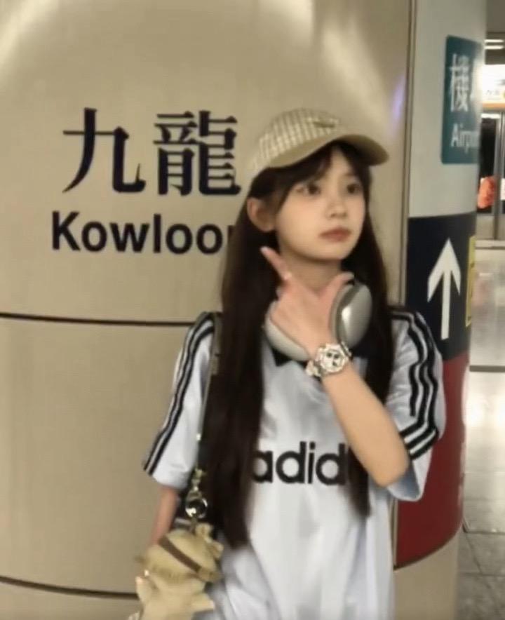 向全世界安利甜妹 顶级甜妹 等你一起下课好嘛 鸡腿子点点