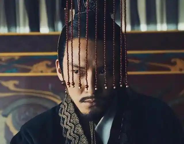 刘裕临终的担忧，比他想象的还要惨十倍

公元422年6月26日，刘裕闭眼了。60