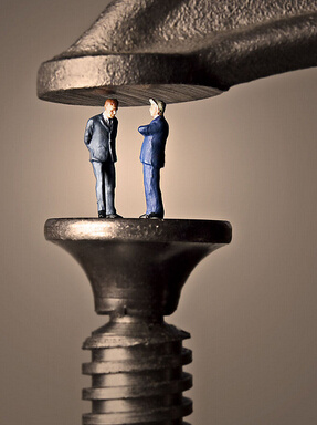 心若计较，处处都有怨言；心若放宽，时时都是春天。世间不如意事十之八九，能对你百依