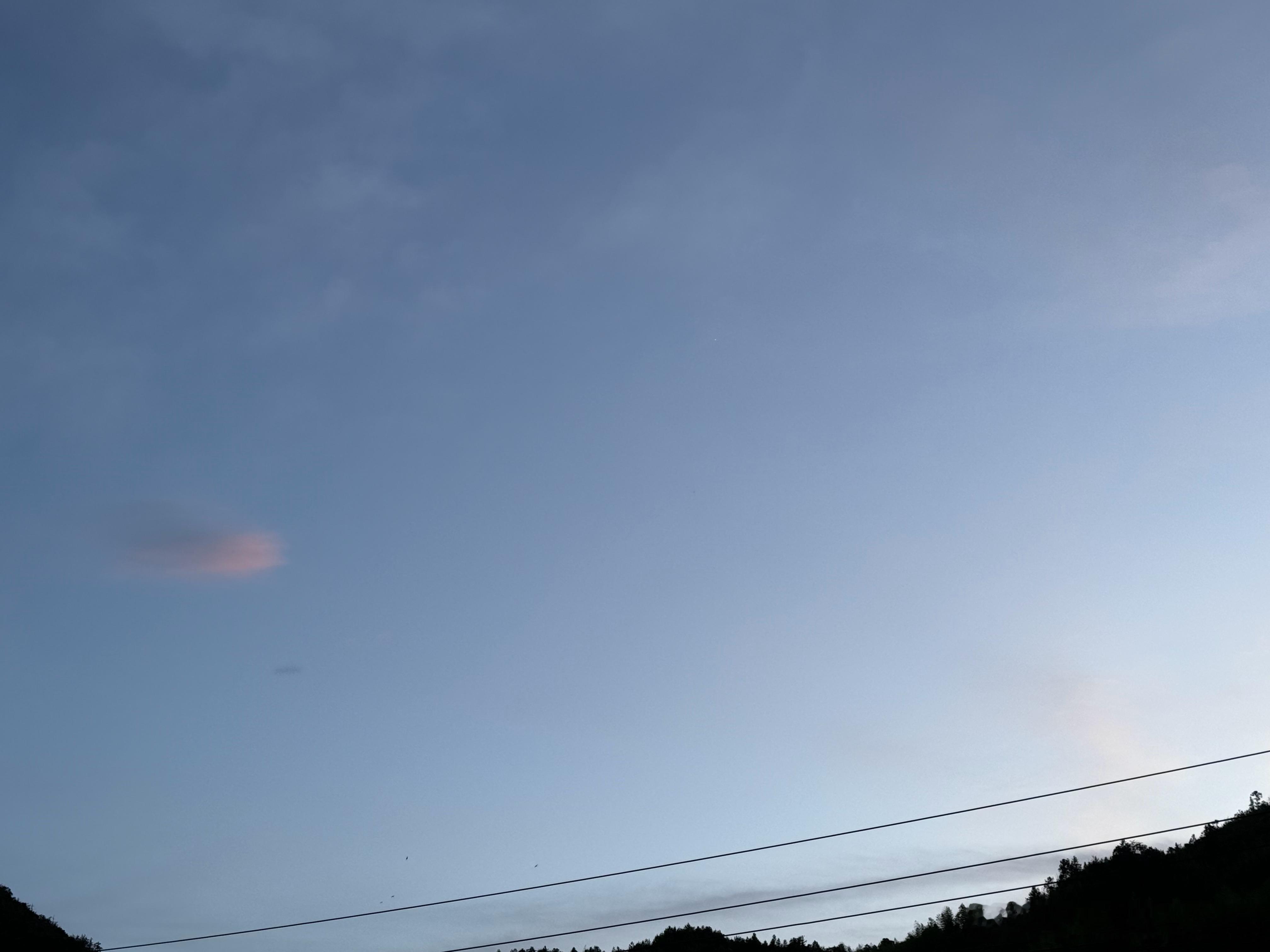 中东的战火，中东的战争还在如火如荼地进行着。 开战，停火协议，继续互相攻击，暂停
