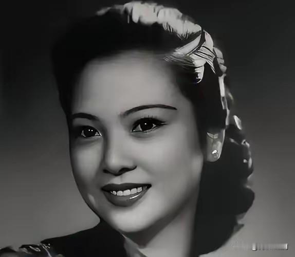 1949 年，蒋介石因傅作义促成北平和平解放，密令毛人凤暗杀傅作义。毛人凤派出女