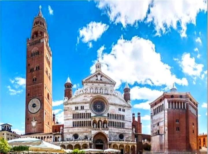 意甲保级6分战，克雷莫纳把救命局踢成了催命局。
 
赛前两队同积24分，克雷莫纳