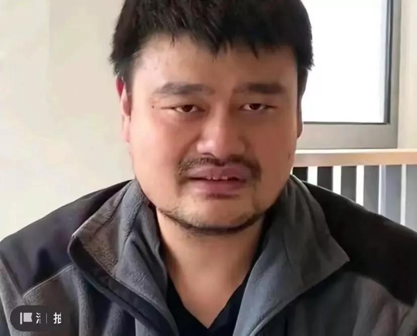 这个男人其实也挺不容易的!
2017年上任篮协主席，姚明已经放弃了太多的东西。如