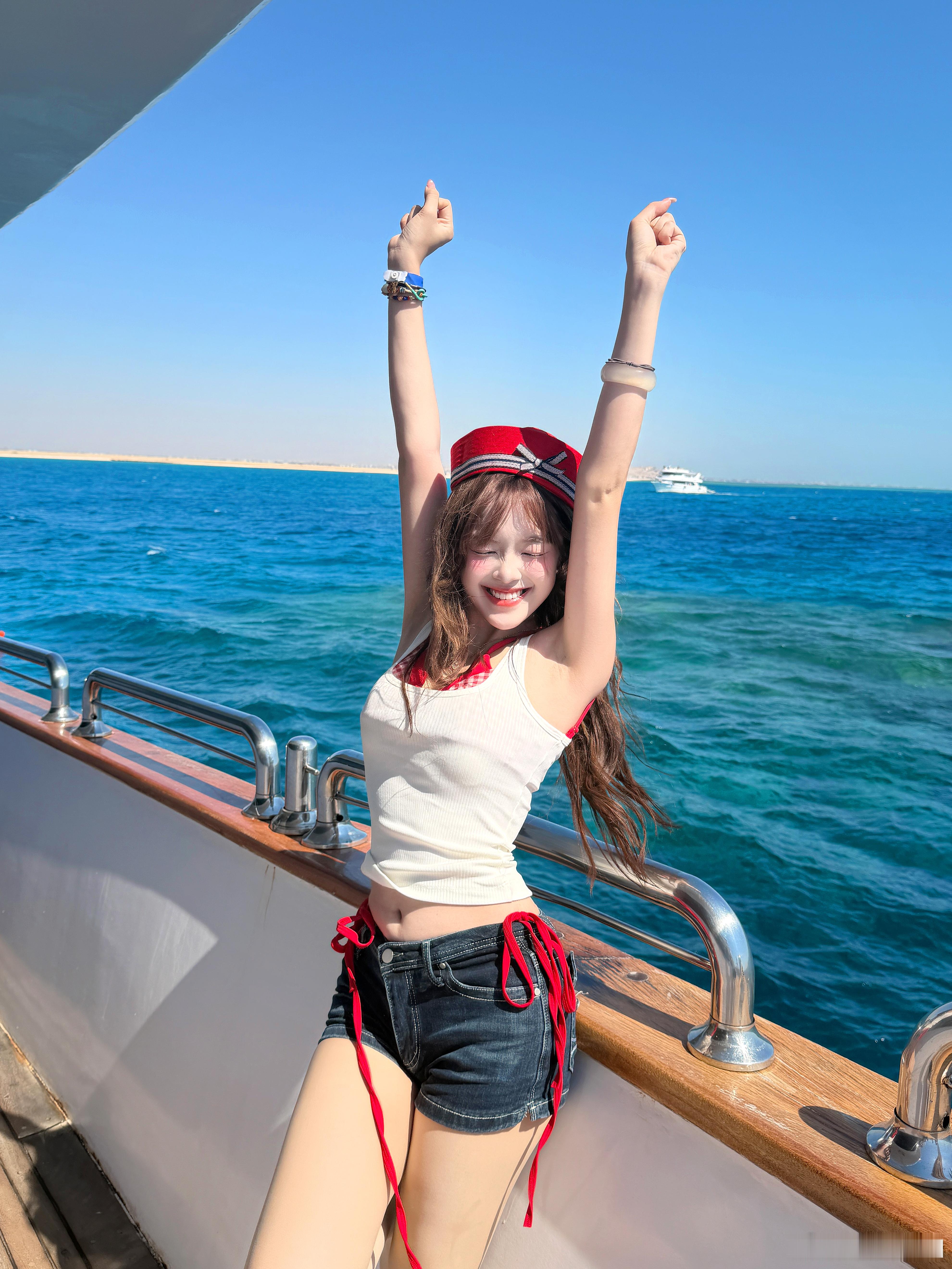 红海🐬🐫🏜️ 