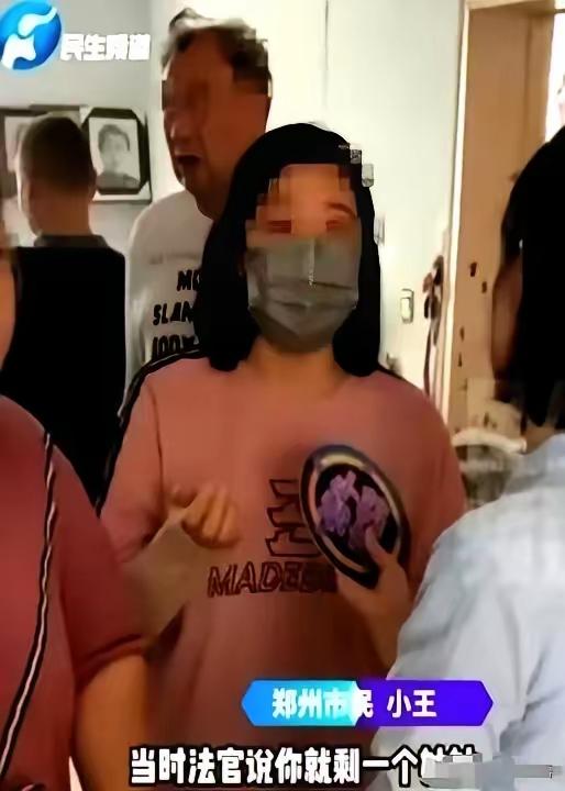 2015年，她姑姑说要照顾奶奶，先借住侄女的回迁房，一住就是十年，没给一分钱，大