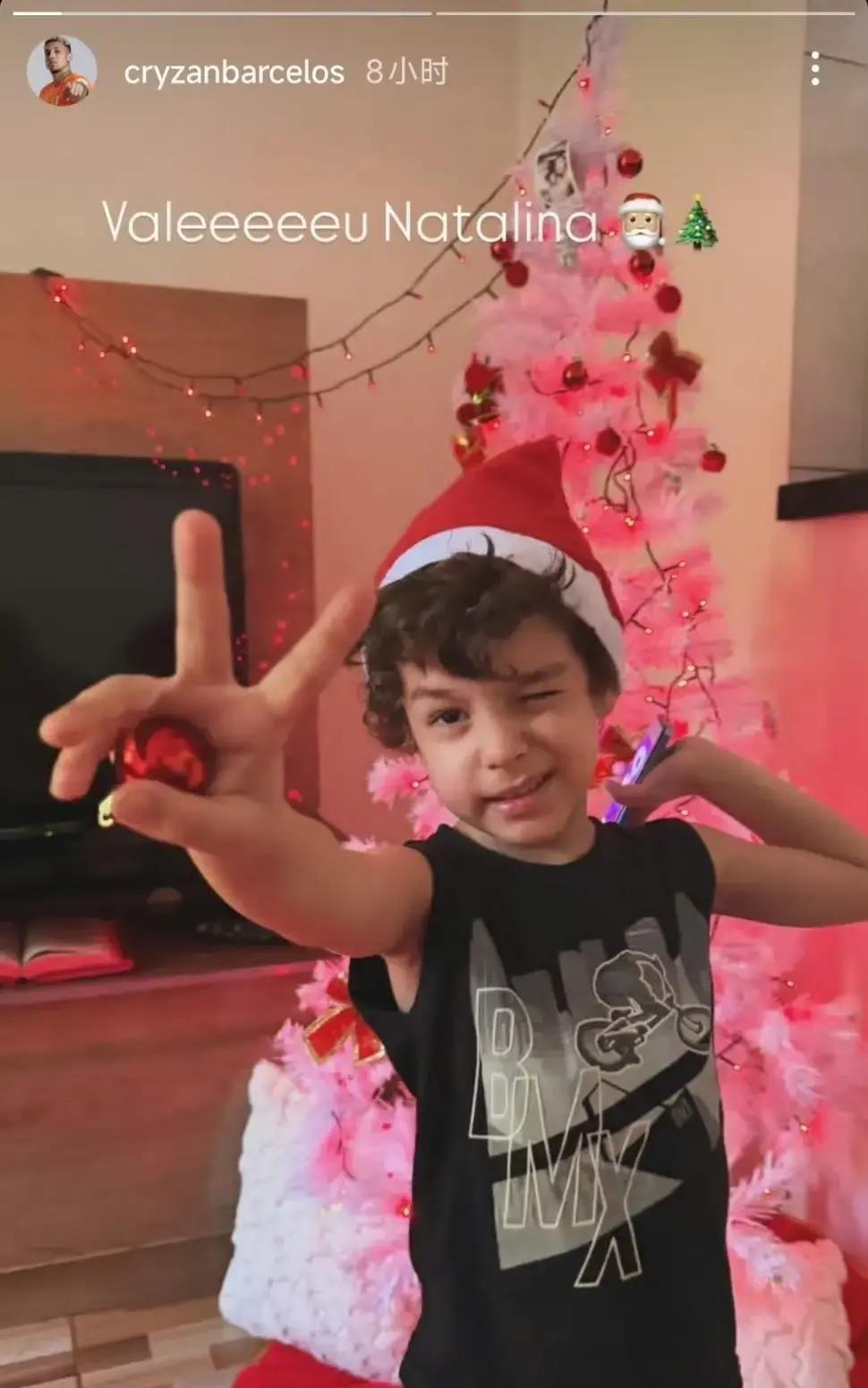 训练强度拉满，不如后院别起火。球员状态的根子，往往埋在生活里。
 
克雷桑飞抵济