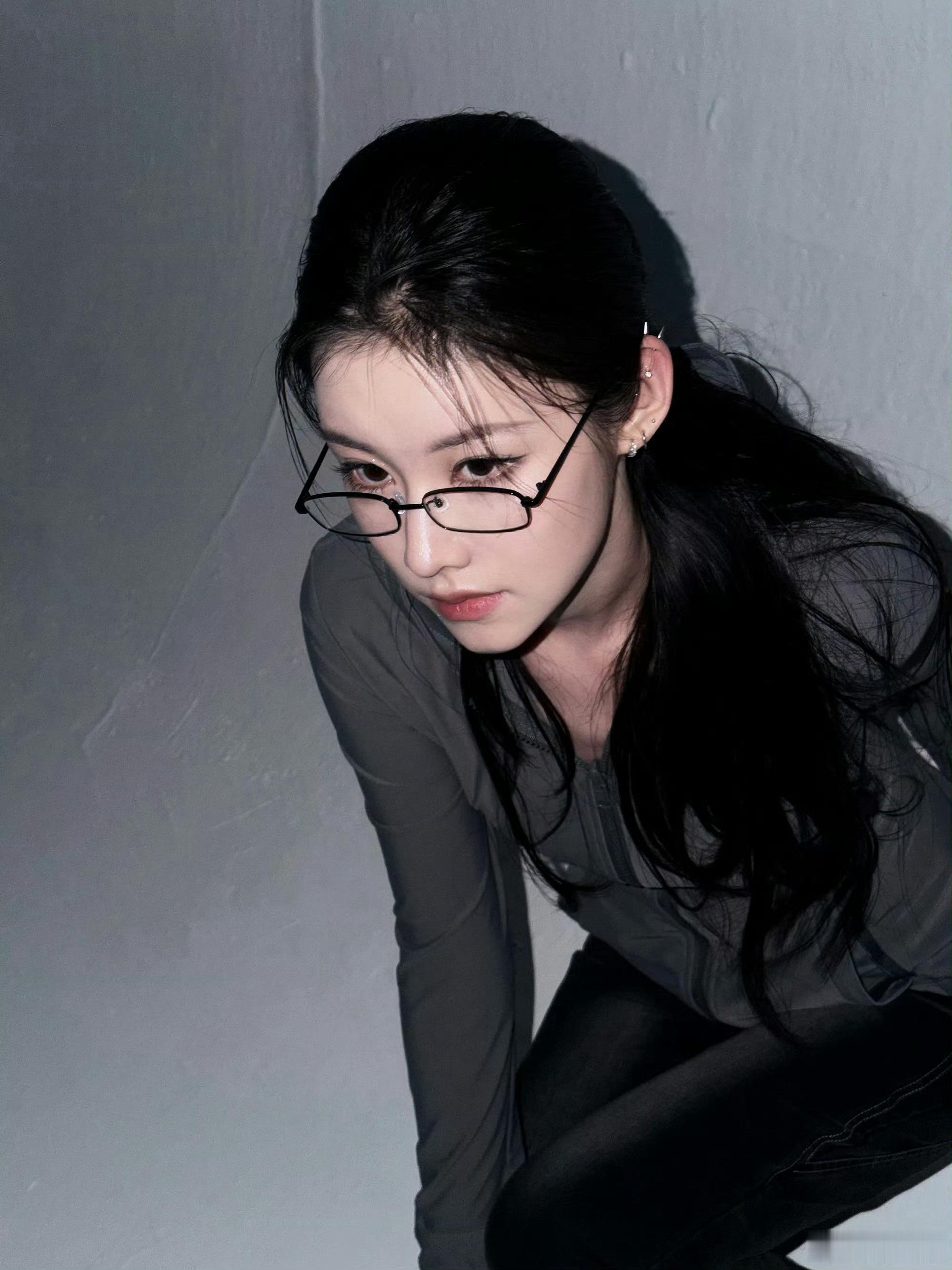 只有姜乘澜能教会我化妆跟着姜乘澜学化妆真的太省心了，手法讲解细致又易懂，新手也能