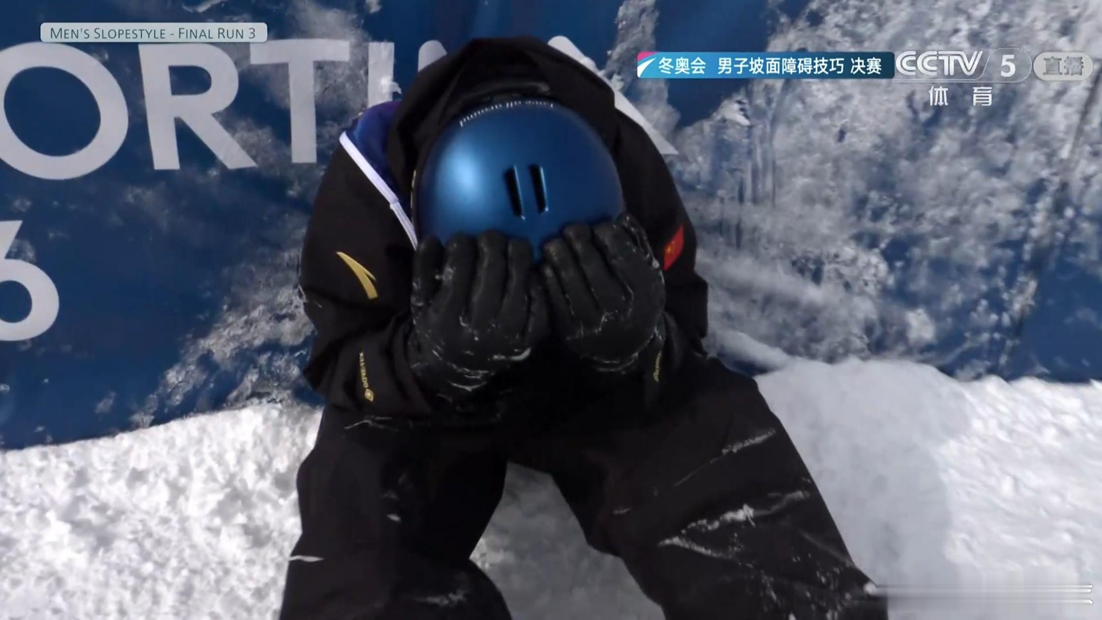 苏翊鸣单板滑雪坡障技巧决赛 苏翊鸣第一滑82.41分 目前还领先，第三滑我觉得很