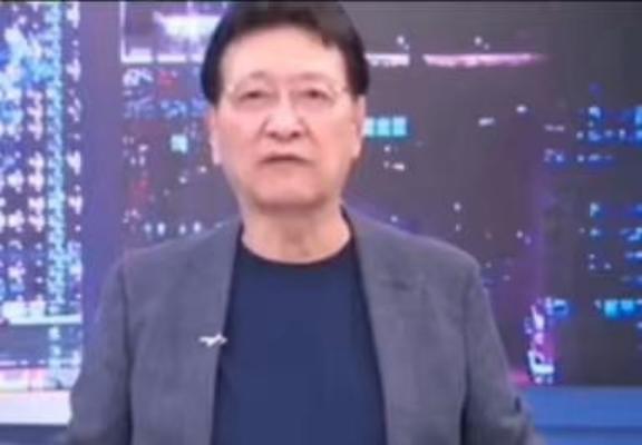 赵少康曾经又在他主持的节目上说笑话了，他说中国自古以来都是主张和平的，周边的小国