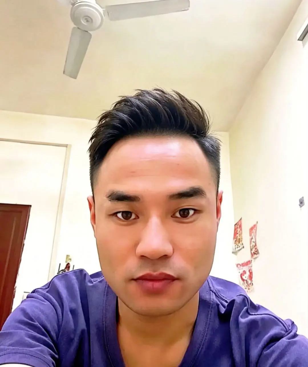 男生自己打理发型