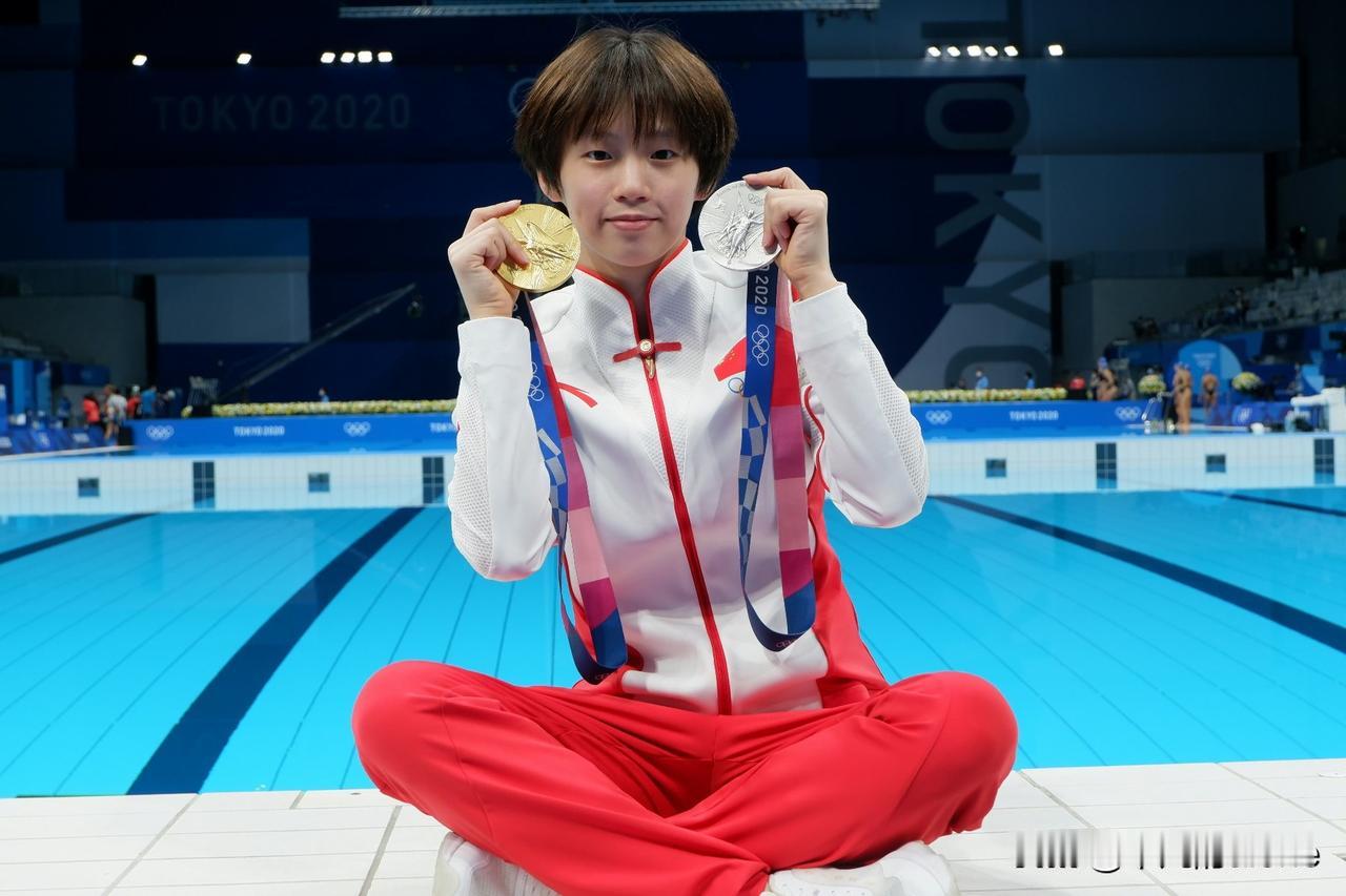 12月26日，世界泳联更新陈芋汐跳水vlog，并配文“2025年陈芋汐拿过的跳水