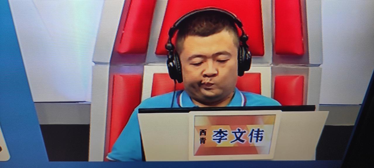 今天的《旗开得胜》斗地主节目，昨天侥幸攻擂成功的老纪今天惨了，整场比赛被压制毫无