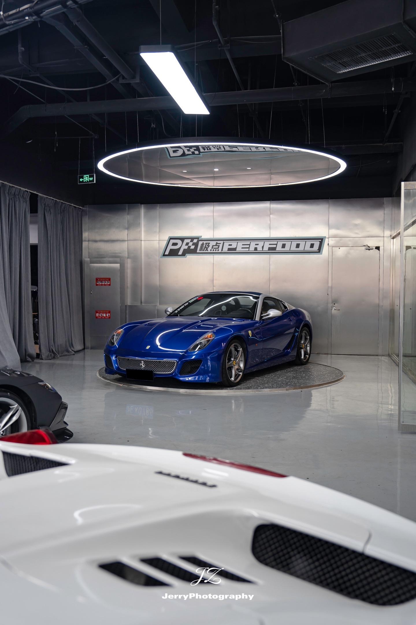 Ferrari 599 SA.Blu Elettrico车漆的599S...
