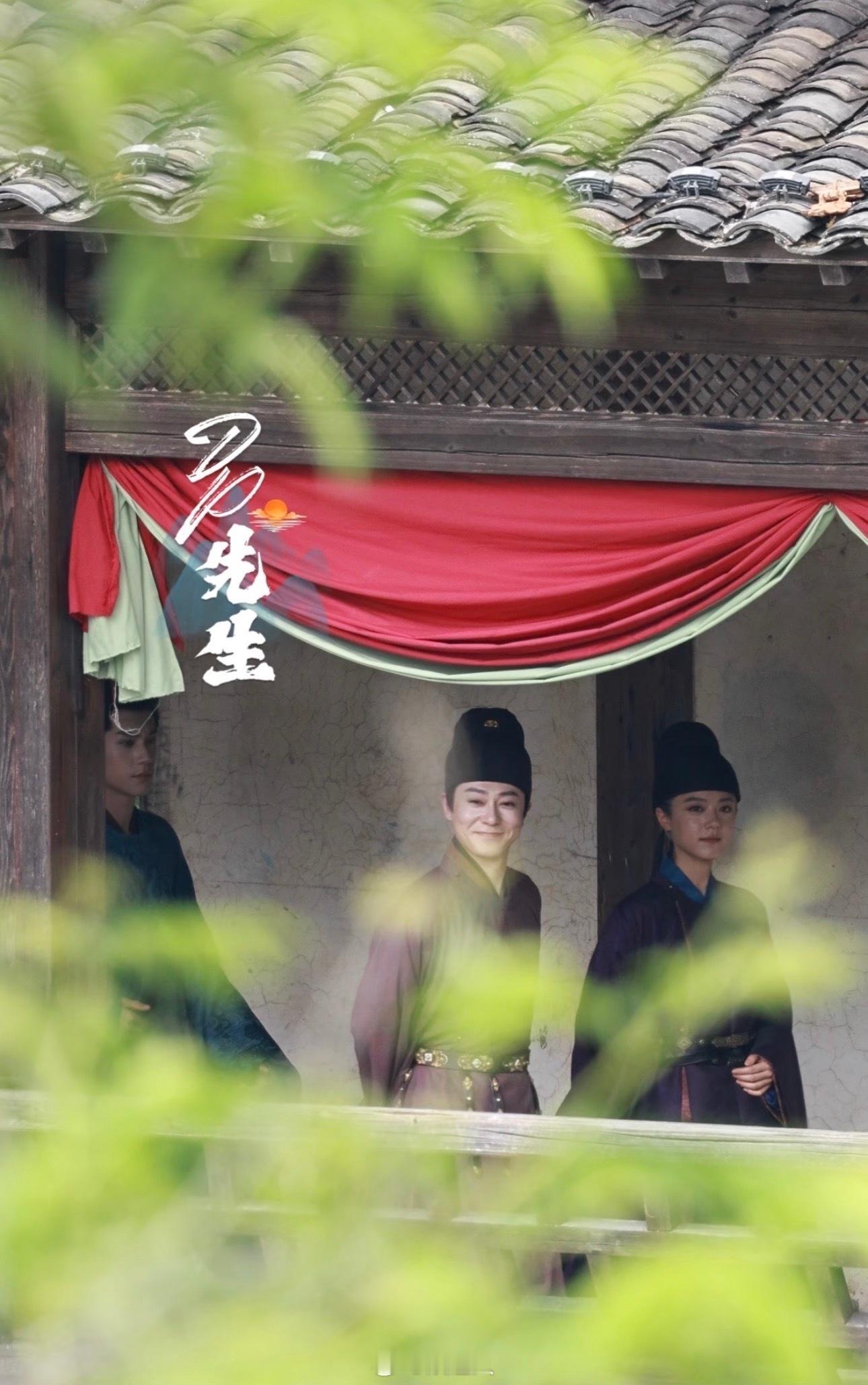赵今麦女扮男装赵今麦女扮男装路透今天是女扮男装的俊俏小郎君