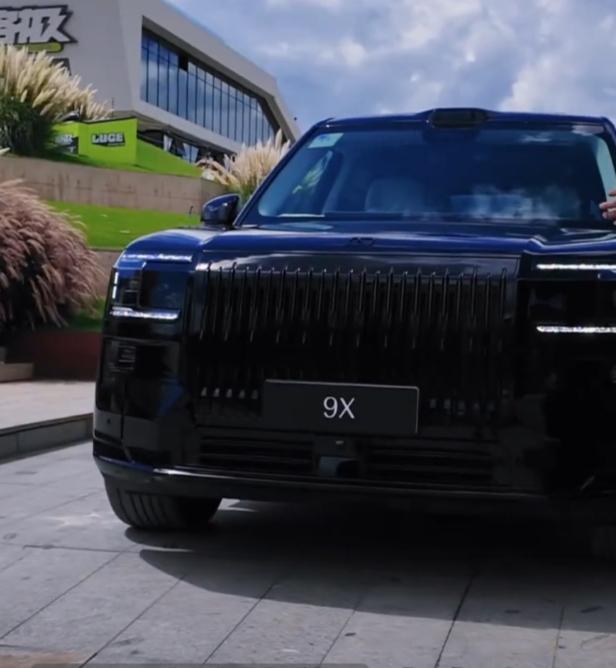 9月29日极氪新一代旗舰SUV 9X一上市就炸了，仅13分钟大定订单就突破一万台