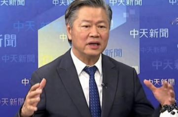 台湾名嘴赖岳谦直言不讳地指出，大陆仅东部、南部、北部三大战区，就常年保持六七十万