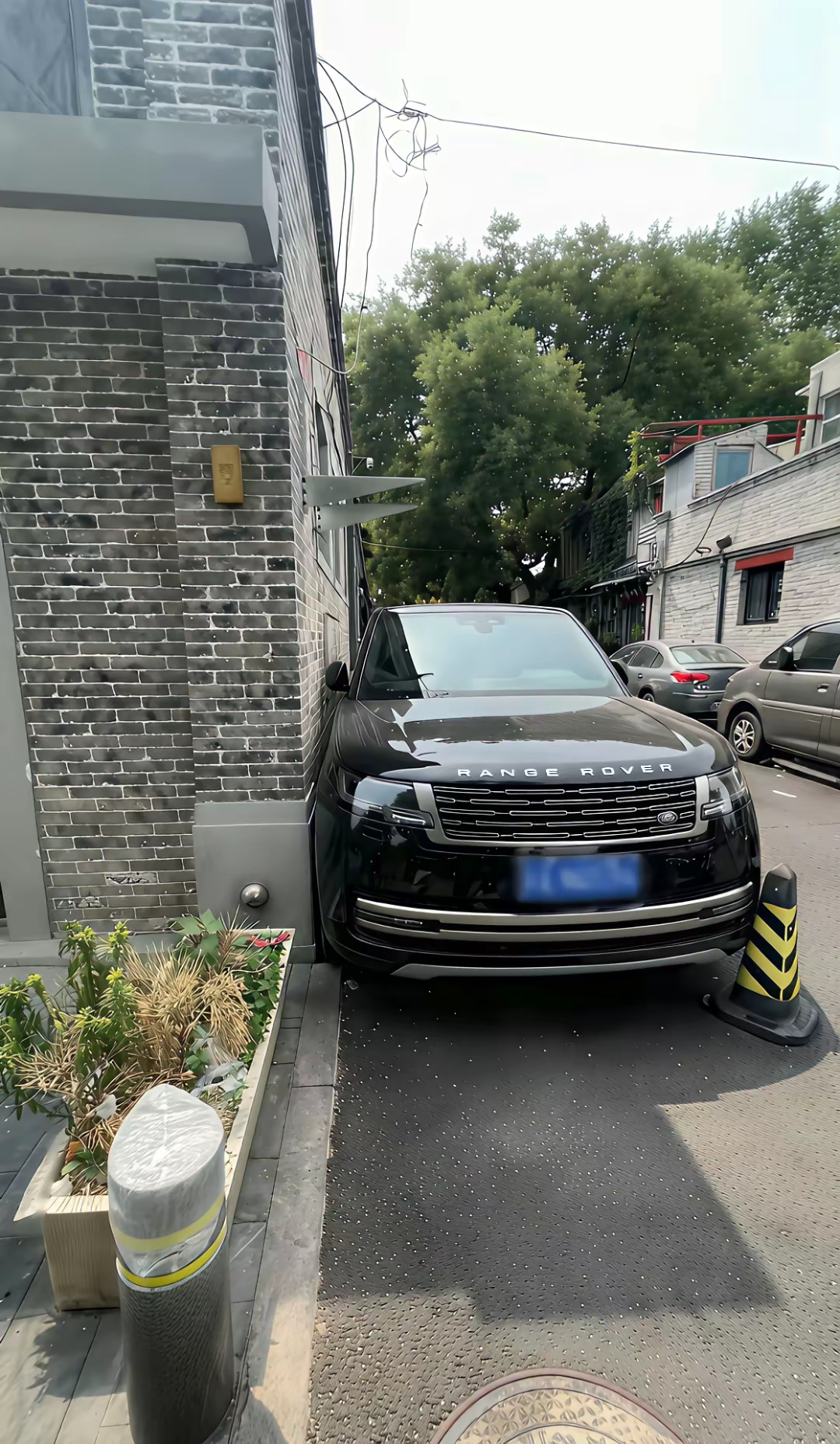 驾龄没有十年以上不敢这么停车吧？[允悲] ​​​