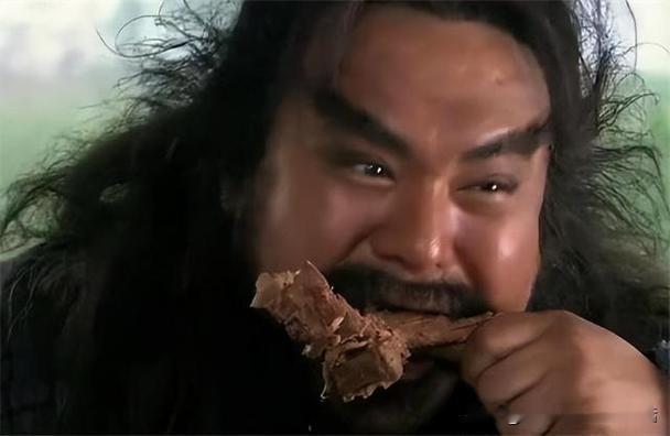 有位网民说：那时候没肉吃，病死猪偷着吃，事后批评纯属装样子
 
他说，六九年三月