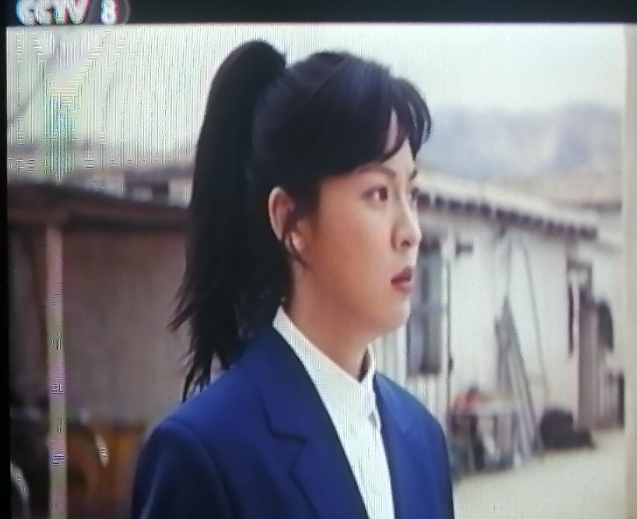 别只盯着胡歌和杨紫，《生命树》里最该被看见的，是那个曾被骂“蠢女人”的程开颜。