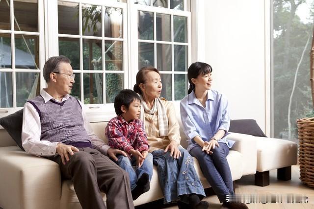 过了70岁，余生不长了，我有8点体会！
一、对于生病这一块儿，我是这么想的。
要