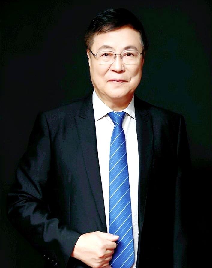 看到王宁利教授的履历，我深感时代终究不会辜负死磕到底的人
 

这位1957年5