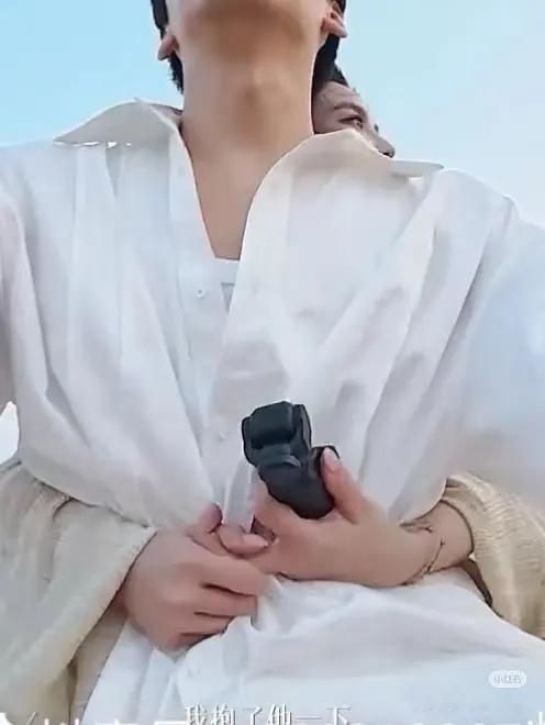 第五季｜我的天，地上是烫脚吗？陈丹琪正常人从后面换到前面都是先下来吧，然后再往前