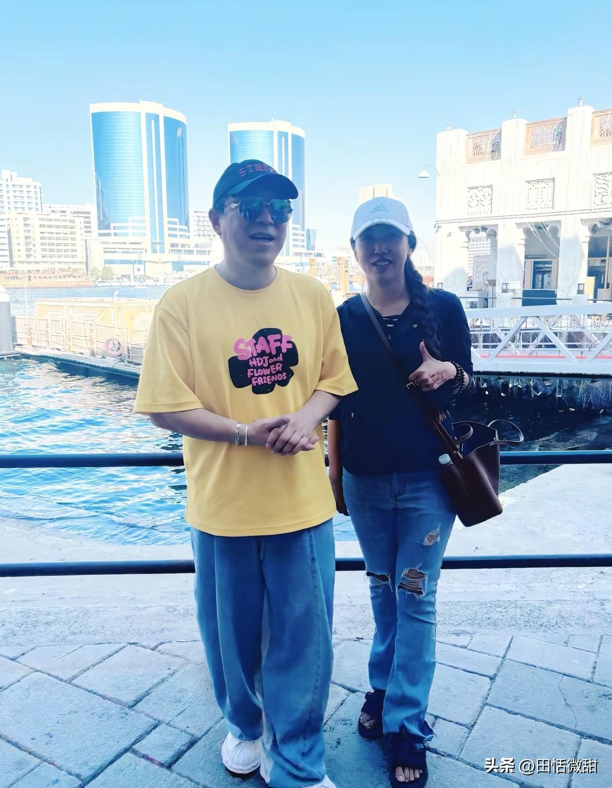 近日，有网友在迪拜偶遇演员黄渤。

不少人关心黄渤回国没有，打仗了，他飞回来了吗