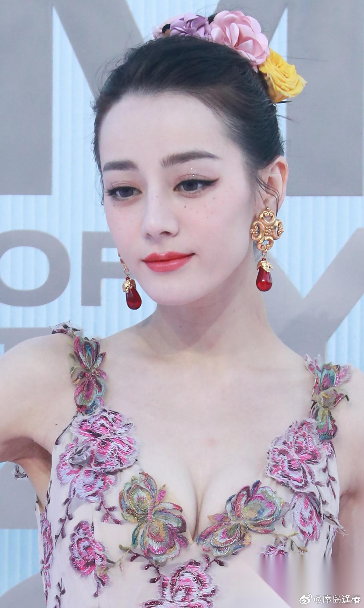 迪丽热巴给所有女人上了一课 你可以不结婚 也可以不谈恋爱，但是有一件事一定不能放
