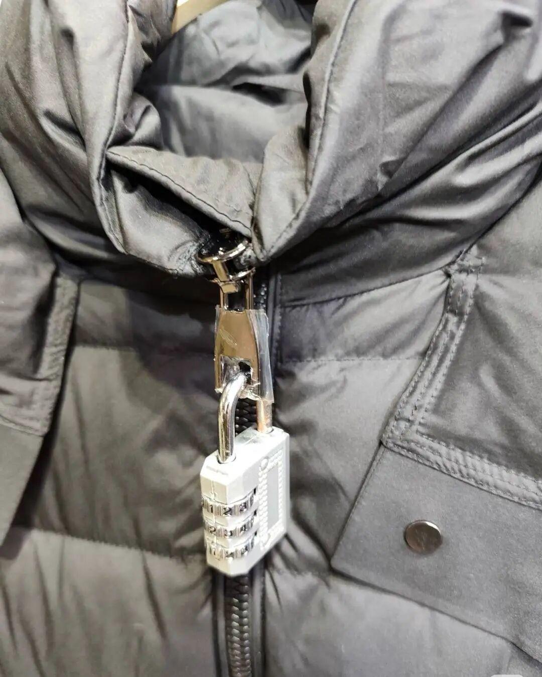 评论丨网购衣服上的“密码锁”,是商业诚信的刺眼“疤痕”