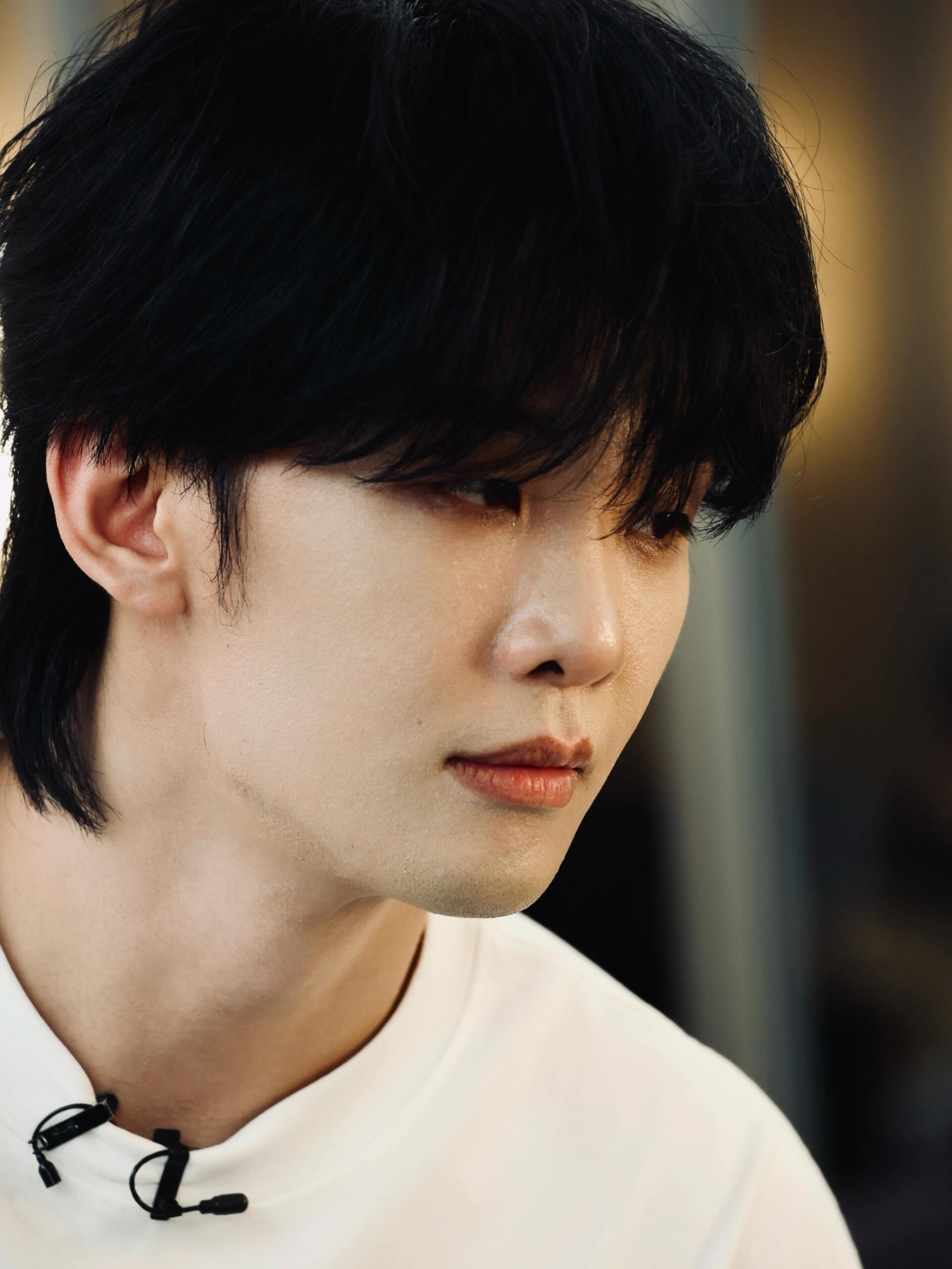 王赫野上次哭是因没选孙楠看披哥盲盒问答才读懂王赫野当时的情绪。不是排斥孙楠，是先