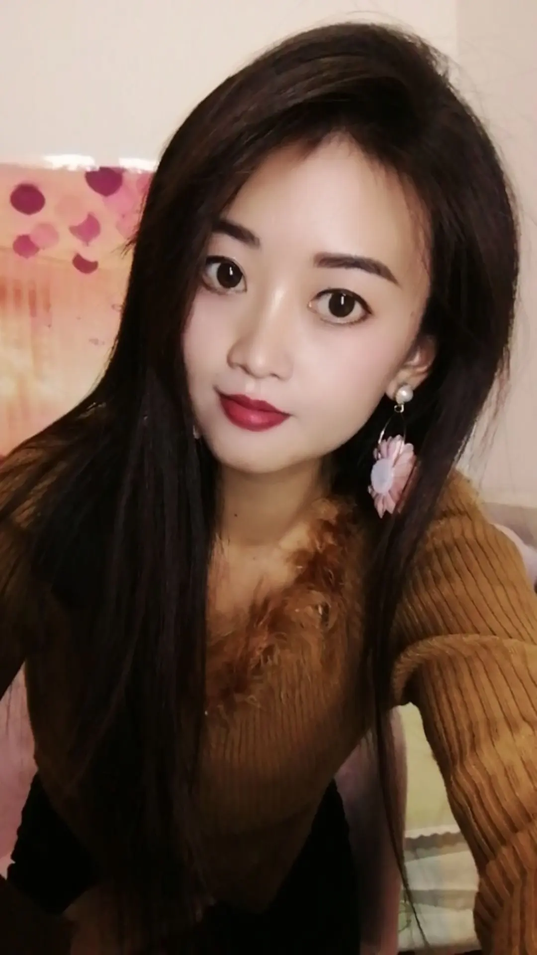 下雨不出摊，在家的样子
