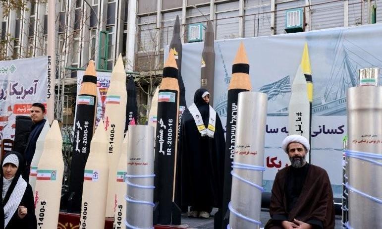 快讯！快讯！。
 
伊朗方面突然宣布了将11月4日的纪念活动升级举行。
 
德黑