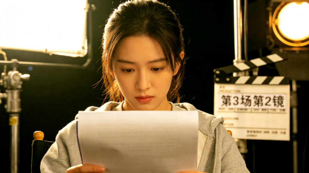 徐艺真：“短剧”标签不是枷锁，是她的破圈通行证
 
在影视行业细分赛道快速发展的