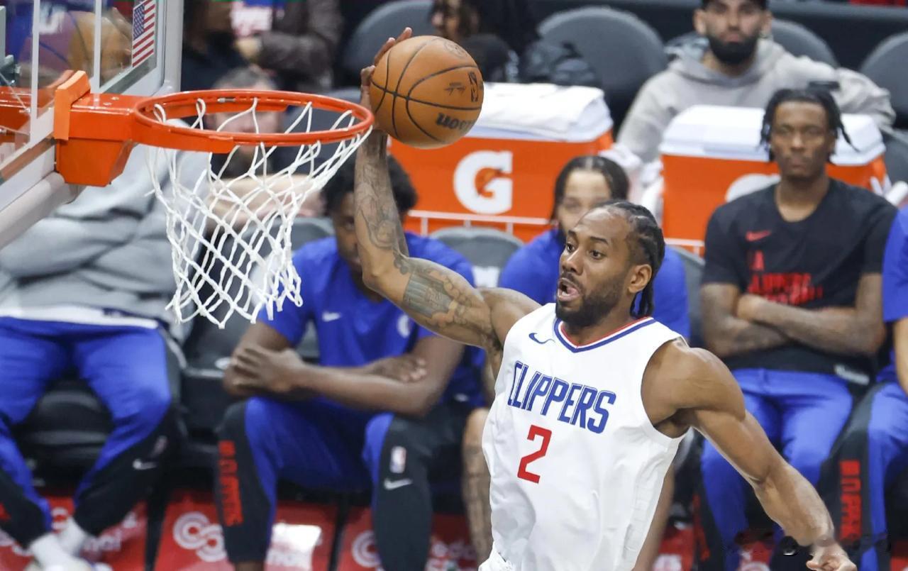 专家：下季工资帽1.41亿涨幅低于预期 小卡等人提前续约合同缩水
Woj：湖人和
