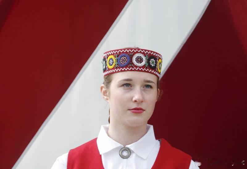 【拉脱维亚爆发“男荒”！女性被迫“租老公” 性别失衡原因曝光】海外新鲜事 位于波