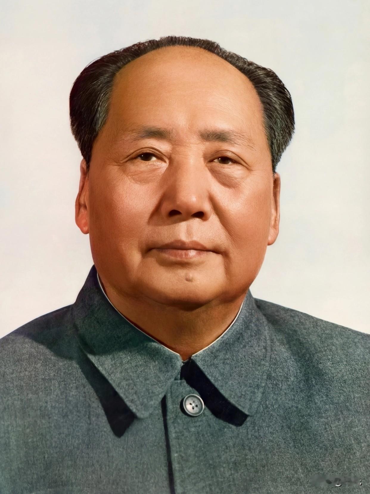 每当我翻开中国革命那段波澜壮阔又惊心动魄的历史长卷，我的内心总会涌起一股难以言喻