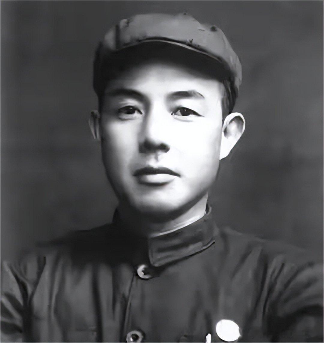 【他坚持反对邓复出，事后遭三次批评，67岁突然离世！】苏振华（1912—1979