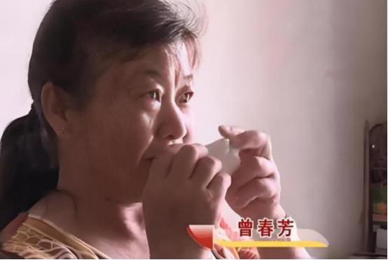 1989年，为了补贴家用，已经订婚的19岁女儿南下打工，从此杳无音讯。31年后，