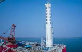 重磅喜讯传回地球！智神星一号运载火箭首飞成功，七机并联打造低成本太空专列，追赶美