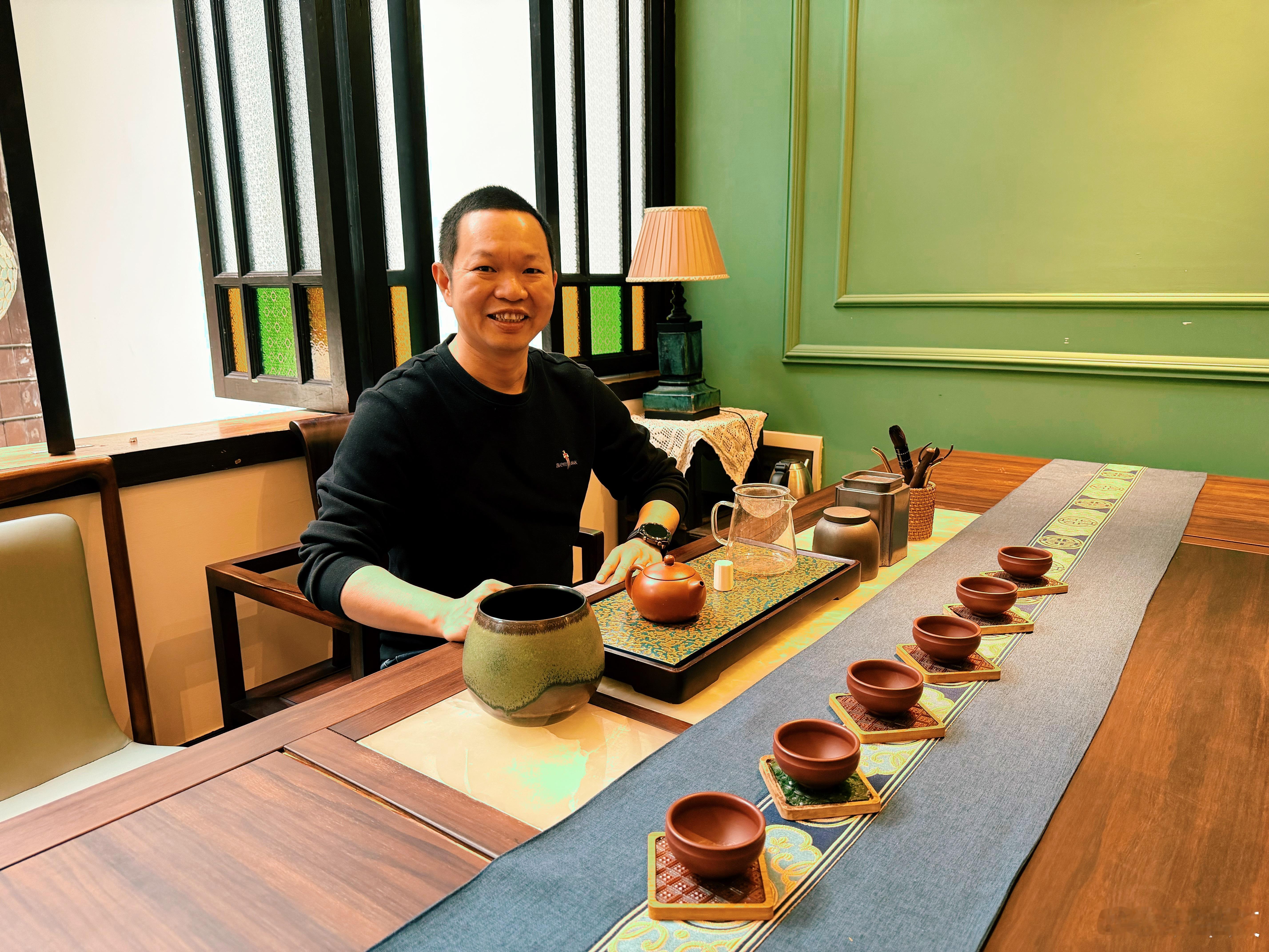 很通透的一段话：生命里许多事，早已注定。留得住的，不必强求；留不住的，不必费力。