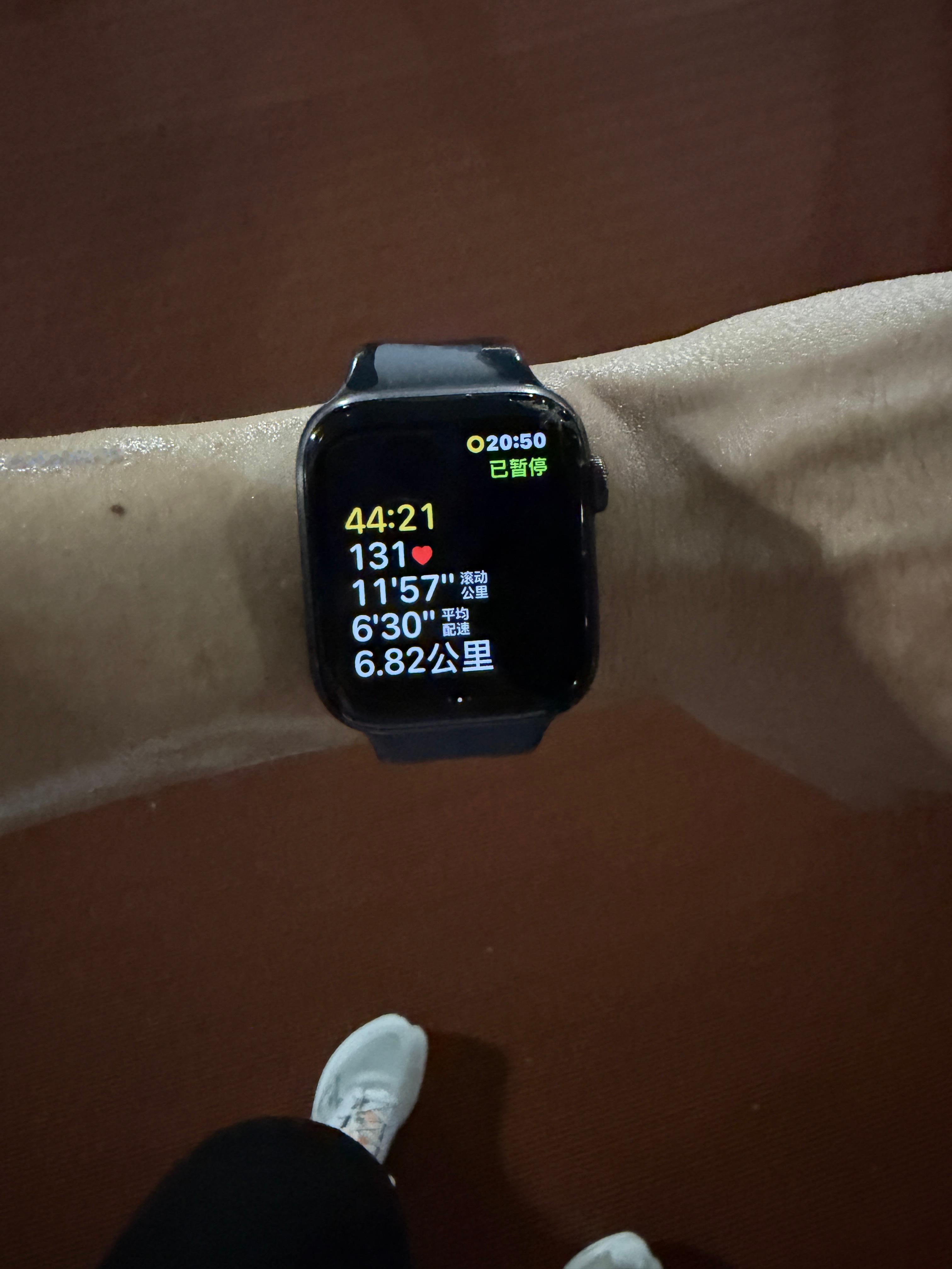 430跑4km，心率飙到180，不得不降到6分配跑了3km…这天气太热了  深圳