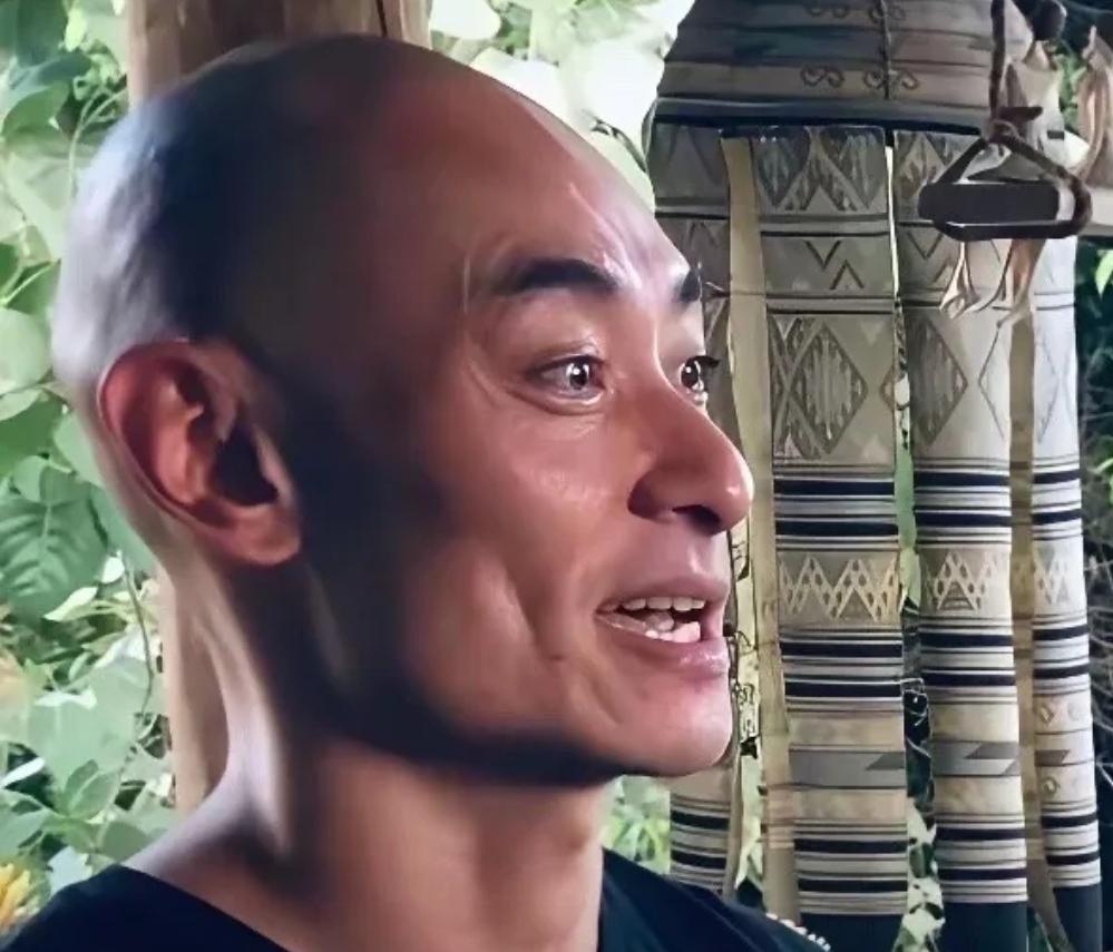 事情发展到如今这个地步，留给叶松源的选择其实只剩三条：
 
1. 黯然返乡，彻底