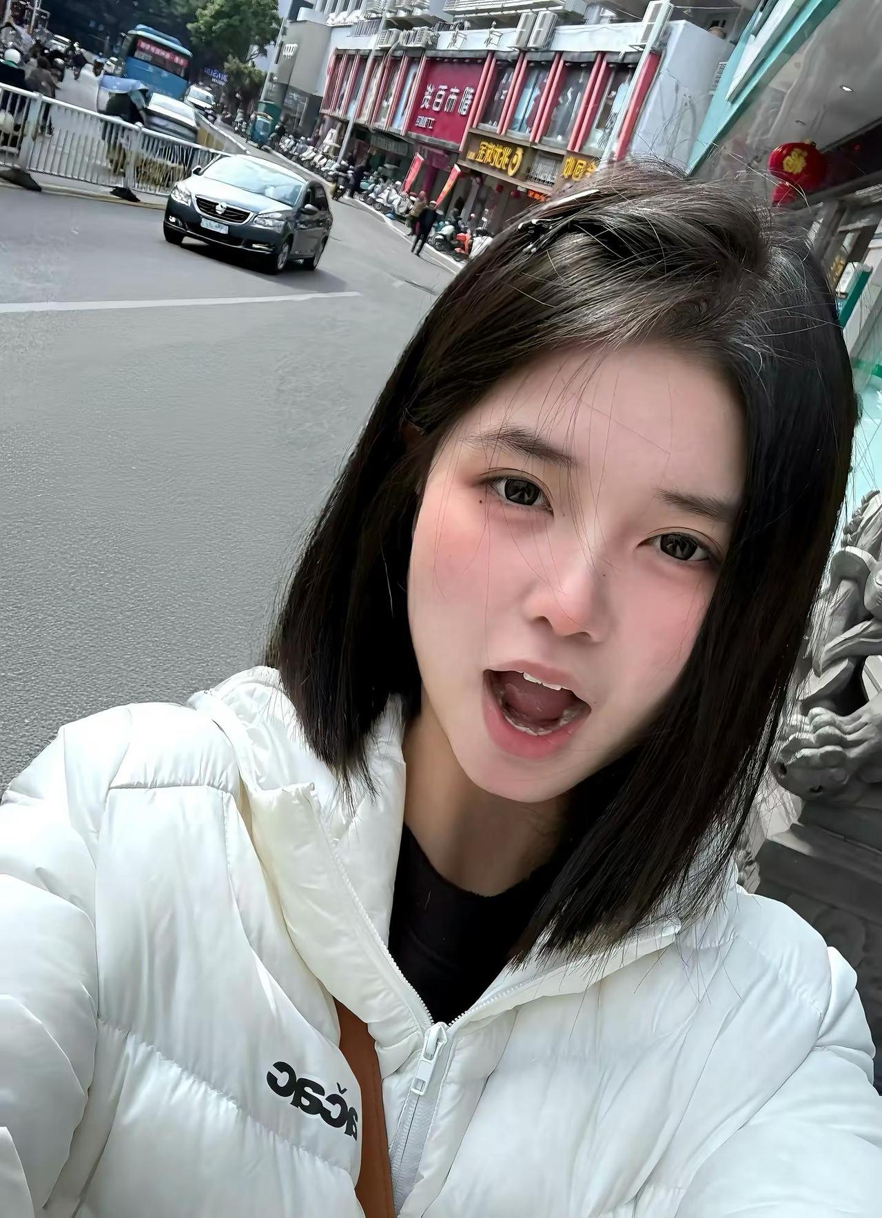 你说我皮肤透亮  废话 我用的可是美望抗氧洗面奶！！！