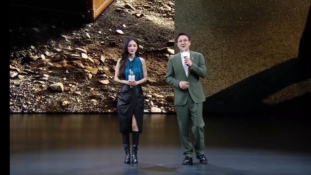 沈腾又笑场了 沈腾又笑场了哈哈哈嗝沈腾杨幂熟人局