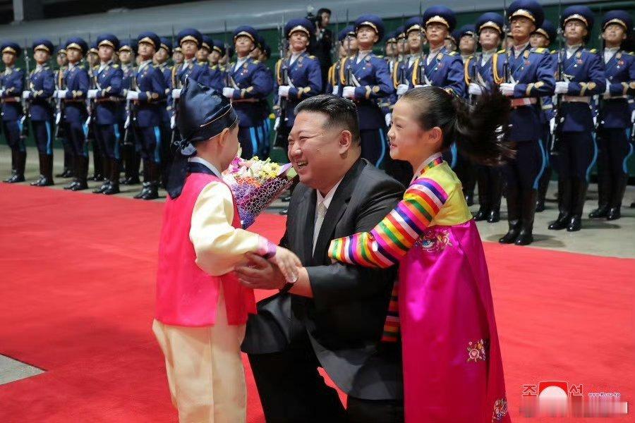 韩媒称，韩国政府人士认为，将军很可能今日乘专列启程赴华，车程为20至24小时，于